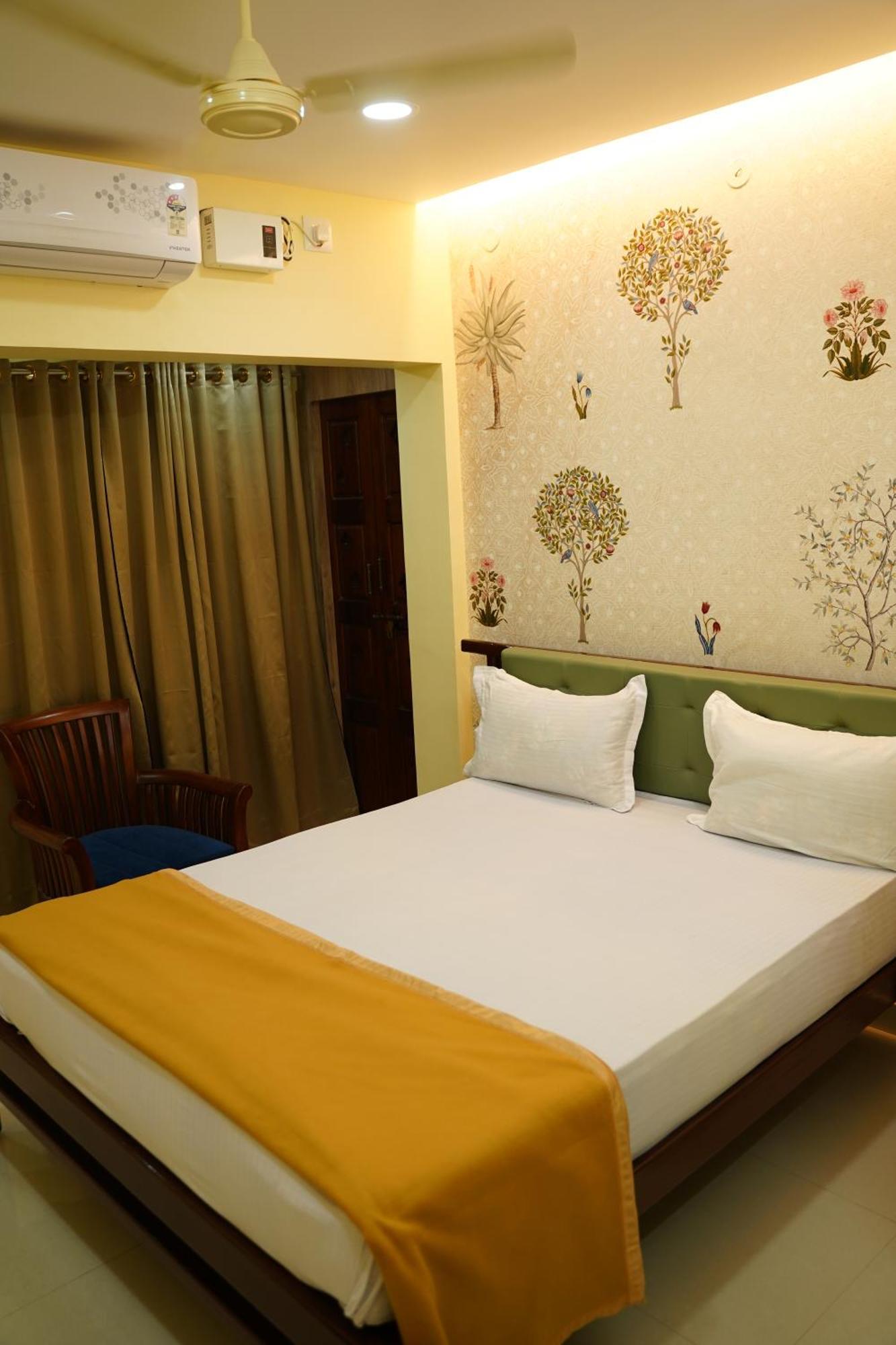 Srirangam Service Apartment Tiruchirappalli Buitenkant foto